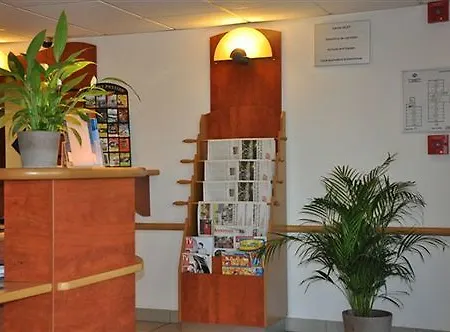 Ibis Budget Rennes Route De Saint Malo Hotel 2*